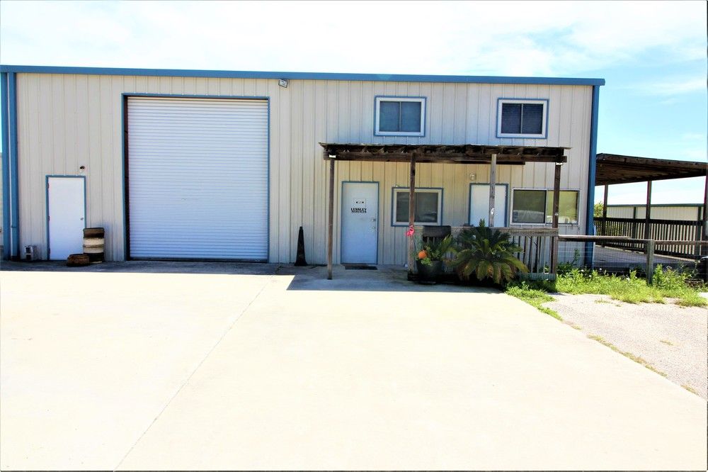 347 FM 289, Comfort, TX 78013